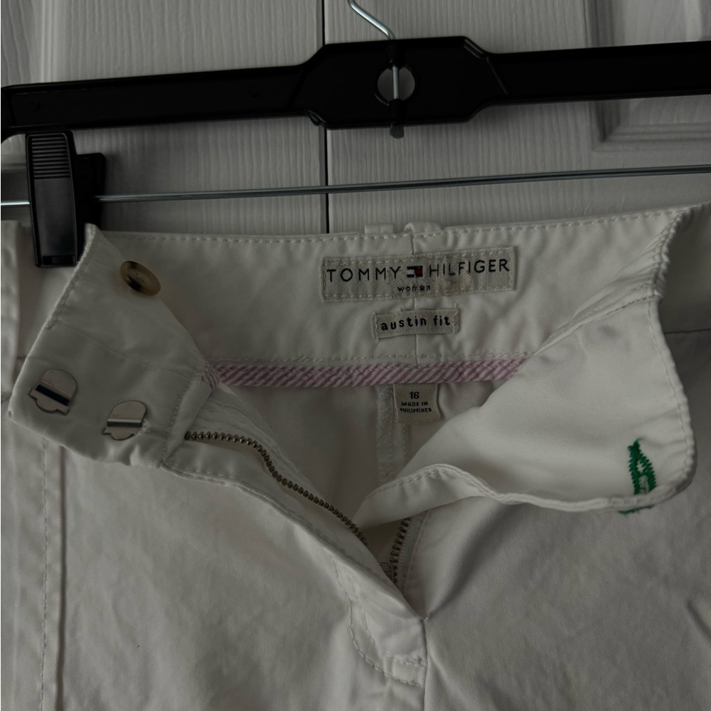 Tommy Hilfiger White Capris Austin Fit Size 16 Made in Philippines Y2k 2000s